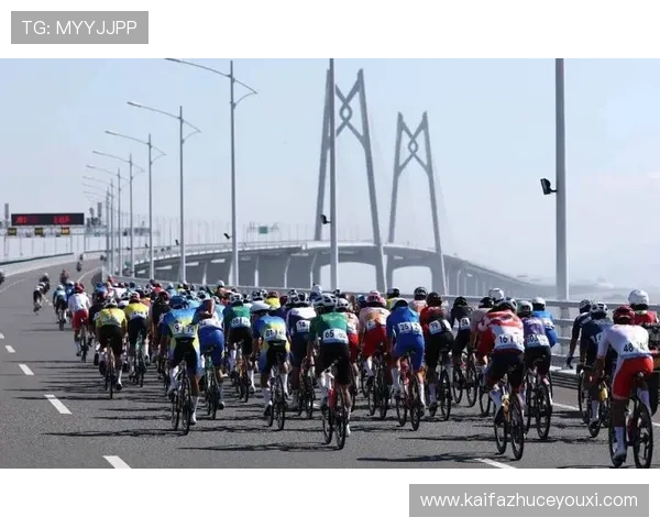 PA体育娱乐结合现代技术推动体育产业升级引领全民运动热潮